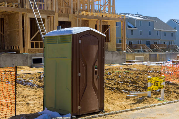 Porta potty delivery and setup in Beebe, AR